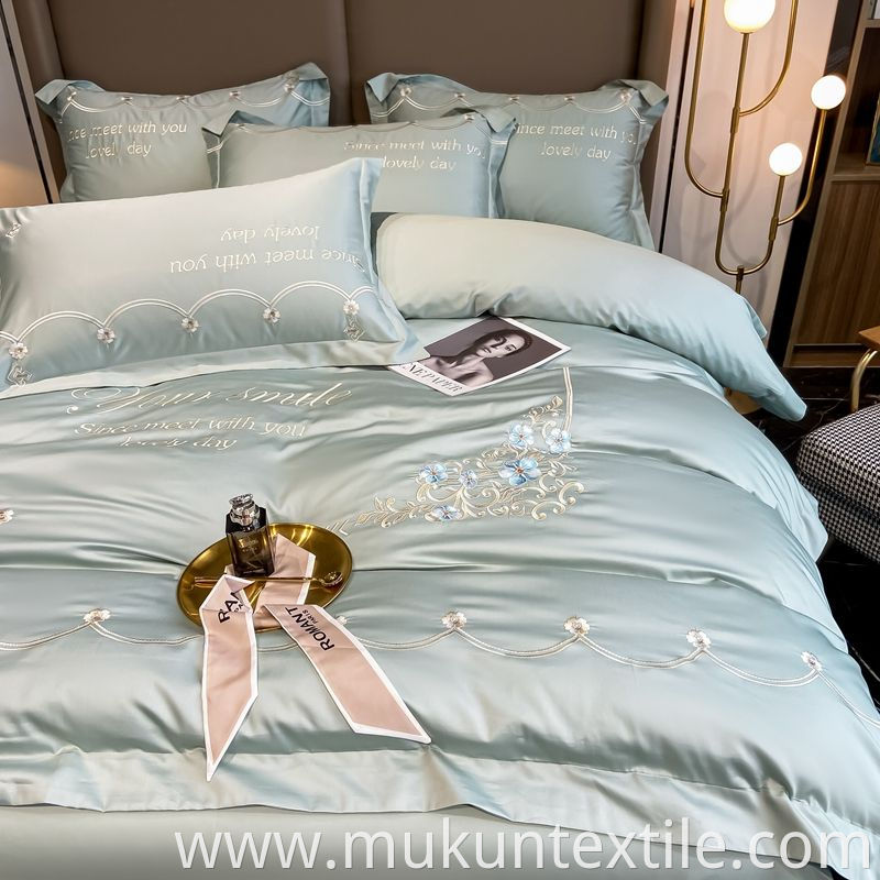  Cotton Embroidery Bedding Set